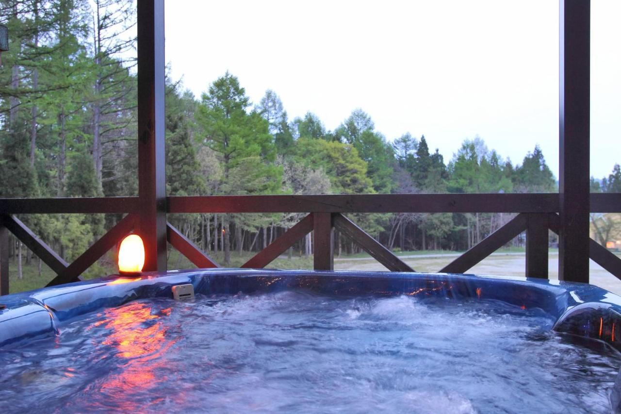 Bed and Breakfast ペンション ちゃうちゃう Hakuba Exterior foto